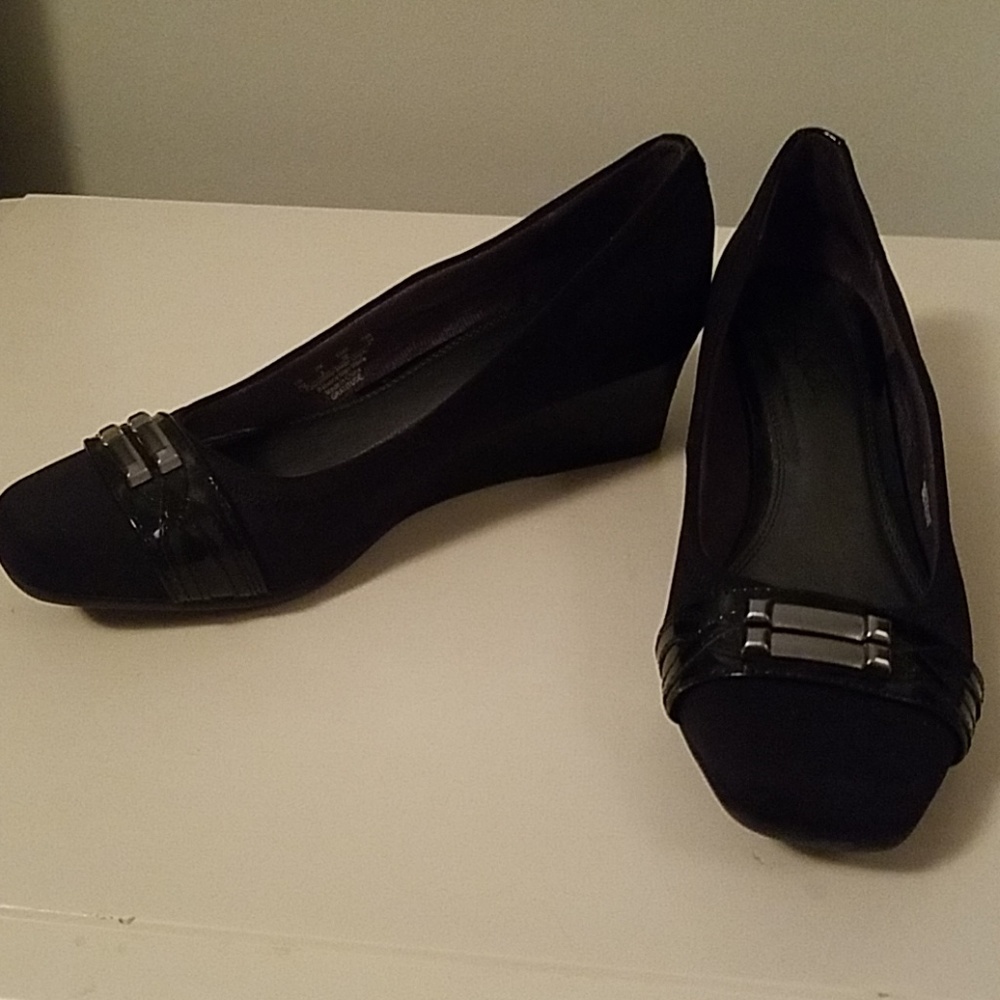 Life stride wedge loafers